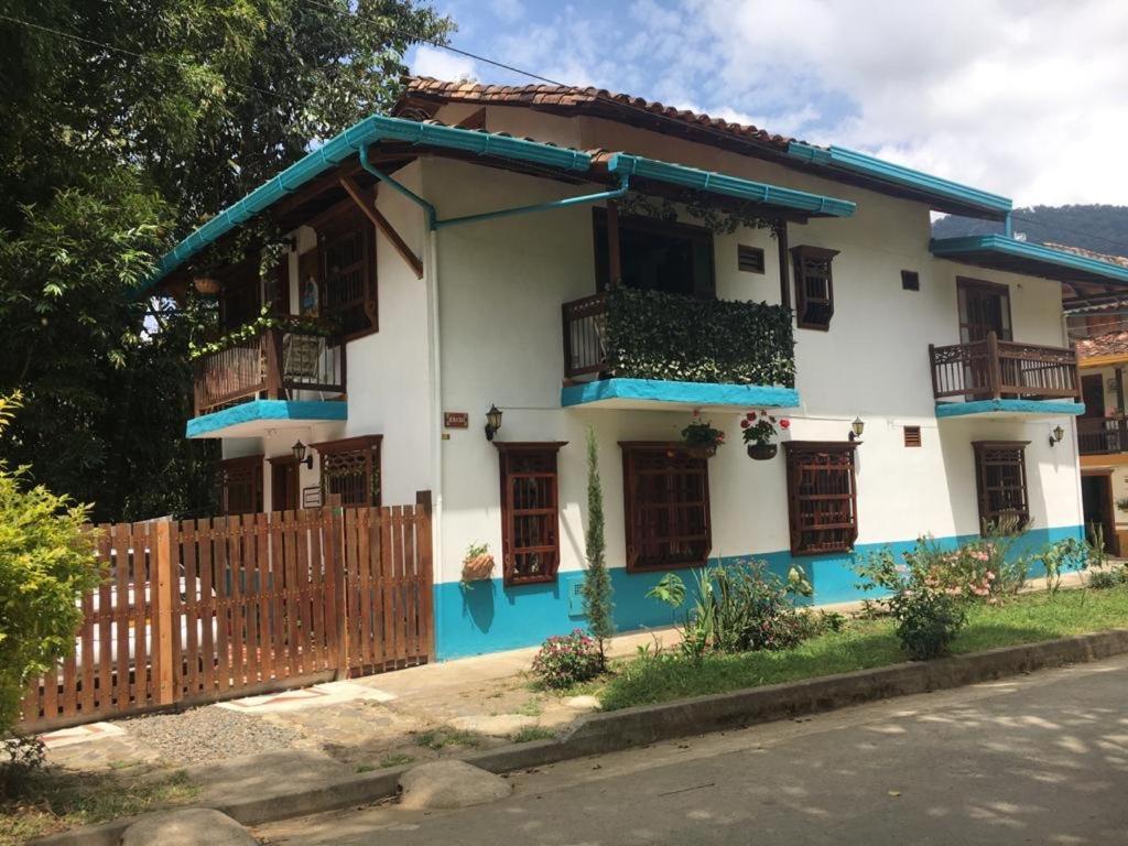 贾丁 Casa Huespedes El Ensueno酒店 外观 照片
